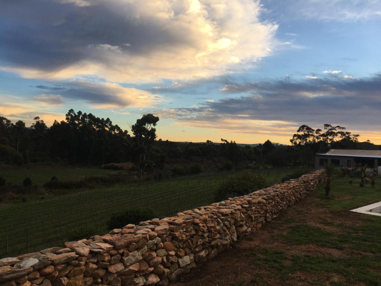 Stellar Overberg Travellers Lodge Napier Esterno foto